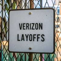 Verizon Layoffs: Job Cuts vs. Stock Impact – What Reddit is Saying